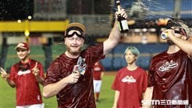 受傷換冠軍直呼值得　波賽樂明年想回桃猿