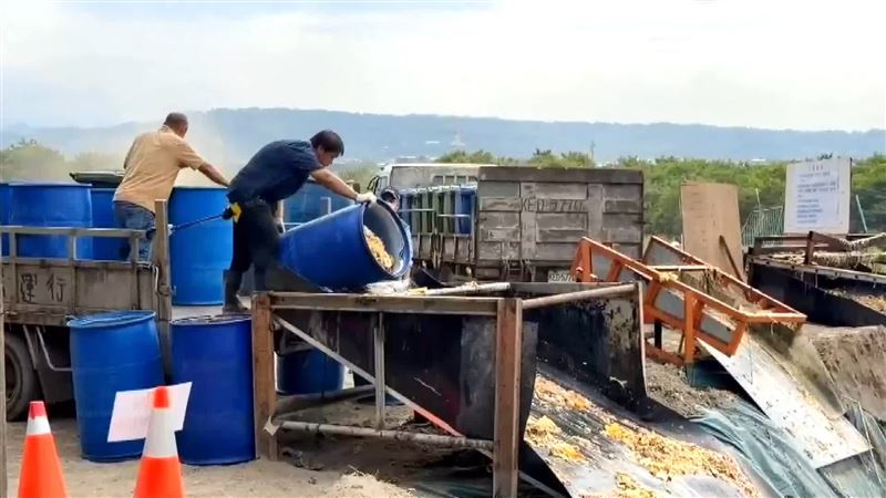 中市府挖坑堆肥　霧峰掩埋場如「廚餘湖」
