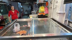 湖光市場。雞肉攤商。(圖/記者施春美拍攝)