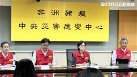 從左至右防檢署 企劃組 林志憲組長，防檢署 杜麗華署長，環境部 環境管理署 顏旭明署長。（圖／記者李育道攝影）