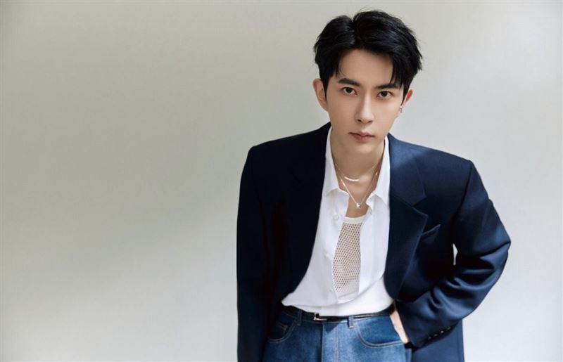 于朦朧於今年9月墜樓身亡。（圖／翻攝自于朦朧微博）