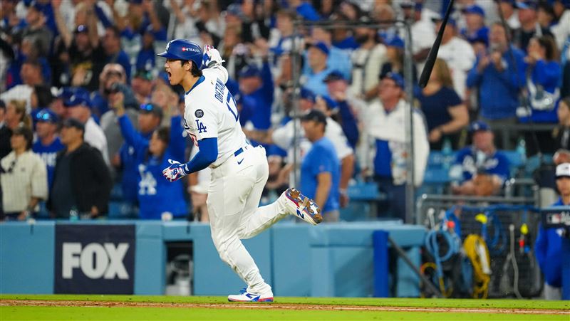 洛杉磯道奇大谷翔平3局下霸氣開轟。(圖/翻攝自道奇隊官方X)