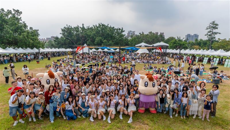 馬光中醫蟬聯「幸福企業」衛武營度家庭日