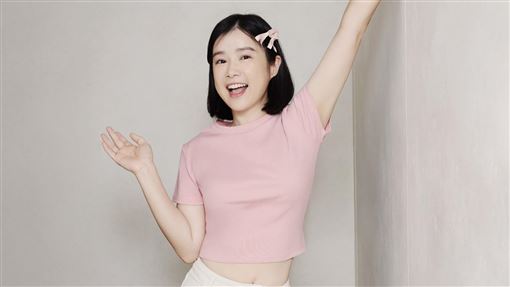 42歲李佳穎美成這樣　產後1年瘦回新巔峰