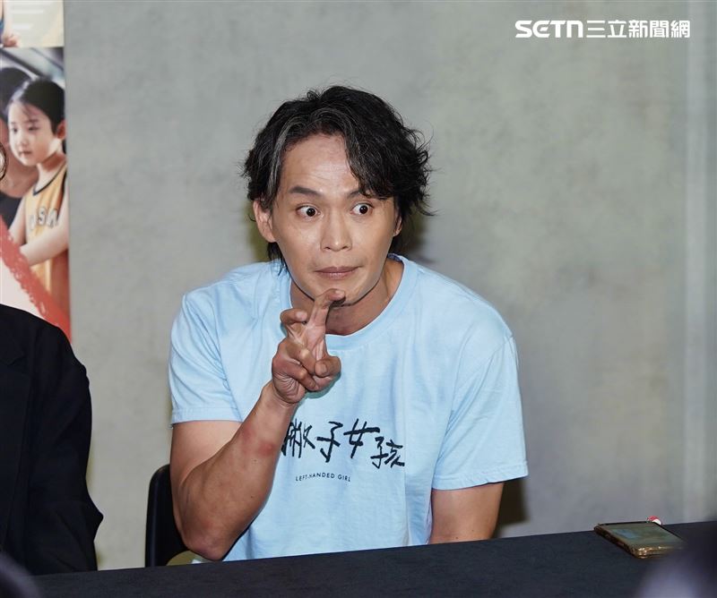 黃鐙輝回應唐振剛自首閃兵。(圖/記者趙于瑩攝影)