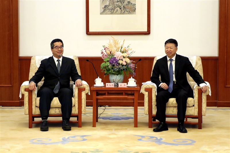 蕭旭岑與國台辦主任宋濤會面合影。(圖/馬辦提供)