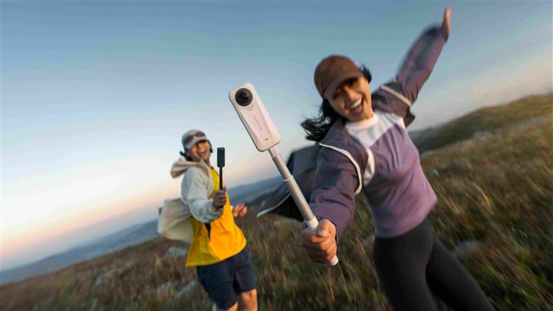 Insta360 X4 Air支援多元啟動錄影方式,並整合Insta360 App內建智慧編輯工具,讓創作流程更流暢直覺