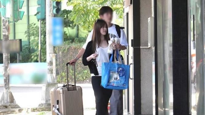 情斷大老之子郭方儒 邱偲琹熱戀韓國歐爸