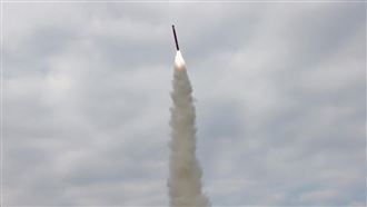 川普訪南韓前一天！北韓發射巡弋飛彈