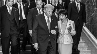 赴韓途中發文　川普po照紀念與高市會面