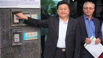 張峻踢桌、傅崐萁怒告6罪 486先生:可笑