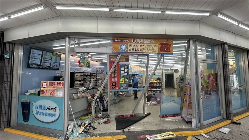 超商受損的情形。(圖/翻攝畫面)