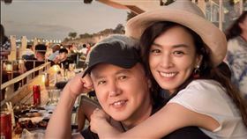 張庭（右）與林瑞陽（左）結婚多年，兩人婚後淡出演藝圈。（圖／翻攝自張庭微博）
