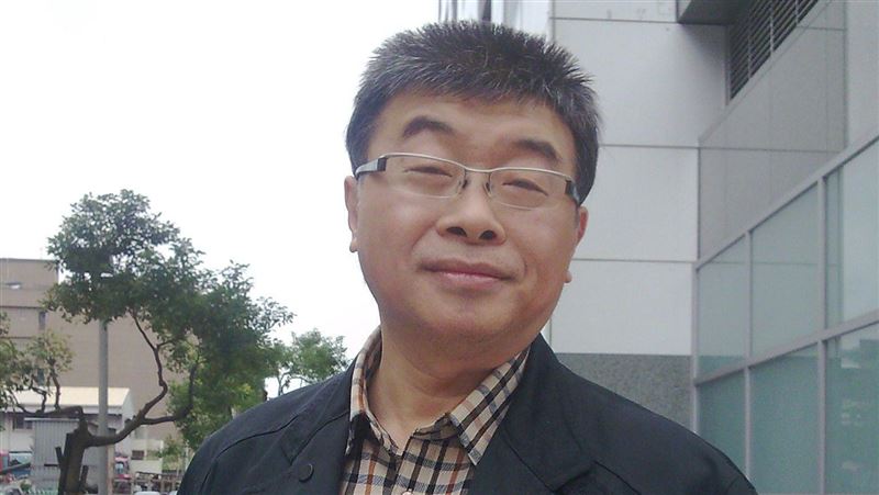 邱毅提到,聽朋友說王光慈把馬英九當成父親一般。(圖/翻攝自邱毅臉書)