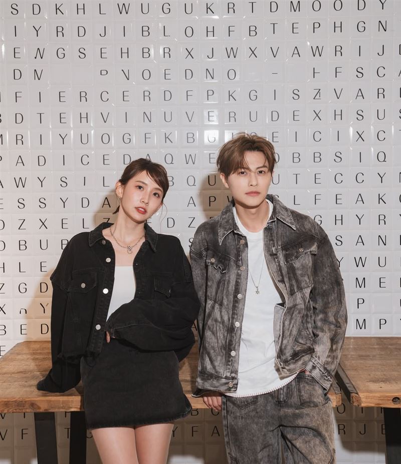 王子(邱勝翊)今年4月從美國回來後的第一個工作就是和粿粿出席內衣品牌活動。(圖/翻攝自IG @prince_pstar)