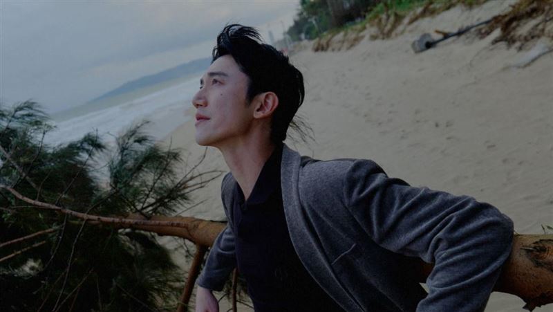 吳慷仁赴中「首登時尚紅毯」帥炸迷翻陸網