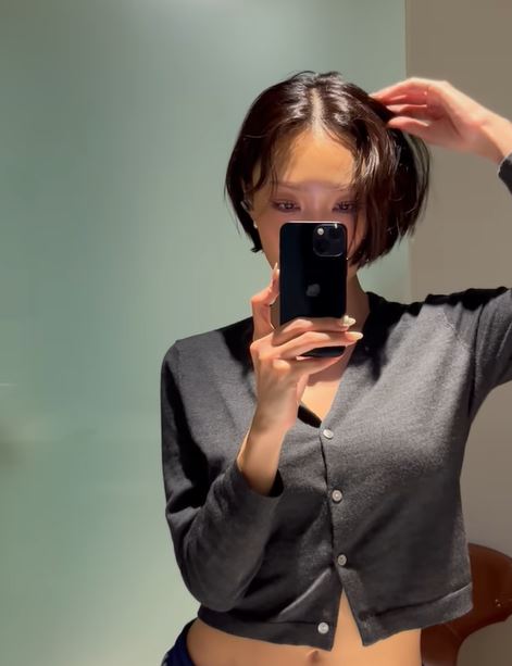 華莎這次回歸，為了符合新歌的情緒氛圍，主動挑戰體態轉型。（圖／翻攝自華莎IG）