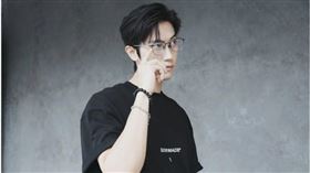 ▲范姜彥豐在棒棒堂得獎當下，於IG限時動態發出一個「大問號」，未多作說明，卻引發圈內知情人士議論。（翻攝自范姜彥豐IG)