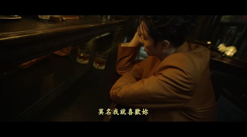 同學盼粿粿好好處理, 回憶她學過軟骨功、求學只談過一次愛、人很清純、對同學很好。(圖/翻攝自王子YUTUBE)