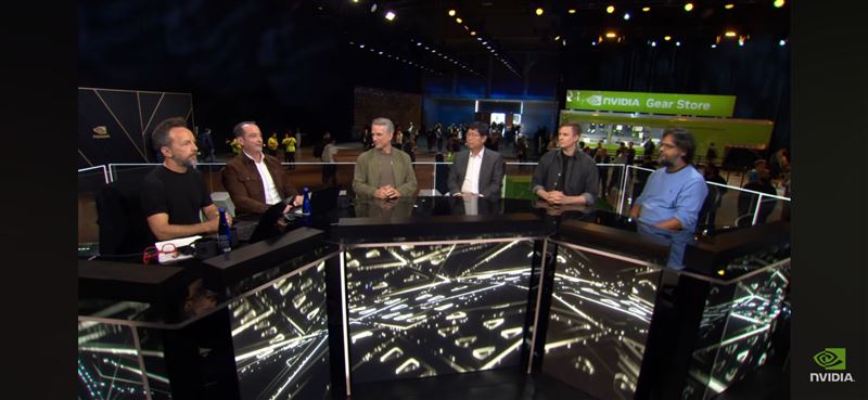 鴻海董事長劉揚偉(右3)於 GTC 2025 華盛頓DC大會 Pregame Show 現場致詞,宣告公司進軍美國 AI 製造新里程碑,成為台廠中唯一受邀的代表。市場狂喊這次「受邀股比背板股」還猛,鴻海(2317)今股價一度衝上263元。(圖/翻攝自yt @NVIDIA)