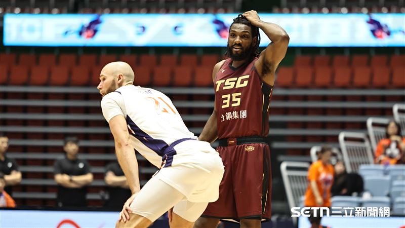 PLG領航猿迎戰獵鷹，洋將半獸人台灣職籃初登場。（圖／記者劉彥池攝影）