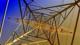 「算力是國力，電力是新石油」，2025台灣國際能源周開幕，460家國內外企業參展，展示最新儲能、氫能與碳管理技術。貿協董事長黃志芳直言，台灣AI伺服器全球市占逾7成，綠電與節能成為科技產業續航關鍵，能源轉型勢在必行。（示意圖／PIXABAY）