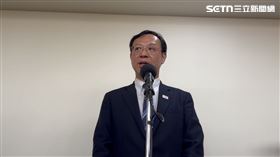 防堵豬瘟新措施，石崇良表示將取消機場免檢疫通道，「不分紅綠牌」一律得過X光。（圖／記者簡浩正攝影）