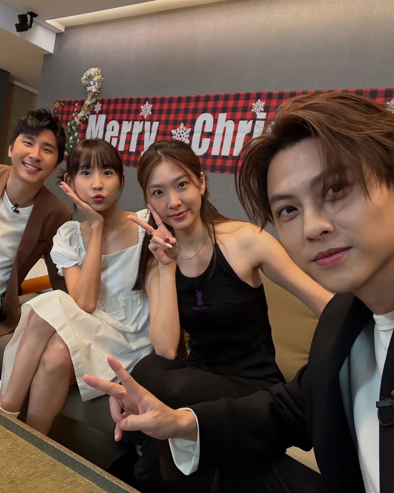 胡釋安（左起）與粿粿、胡祖薇、王子交好。（圖／翻攝自王子IG）
