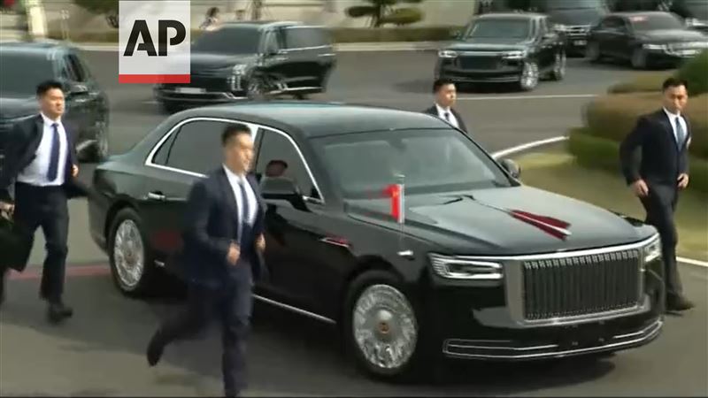 習近平乘車離開會面場地。（圖／翻攝畫面）