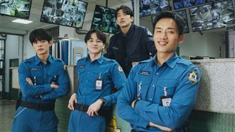 施名帥秀傷疤下馬威　張軒睿被罵「廚餘」