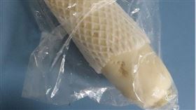 愛買臺南店的白蘿蔔，檢出農藥可尼丁(Clothianidin) 0.12 ppm，不符規定。（圖／食藥署提供）