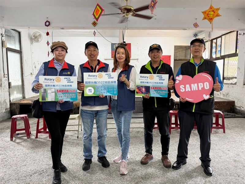 林政邦總監與聲寶公司許永樂課長、聲寶公司王建發主任