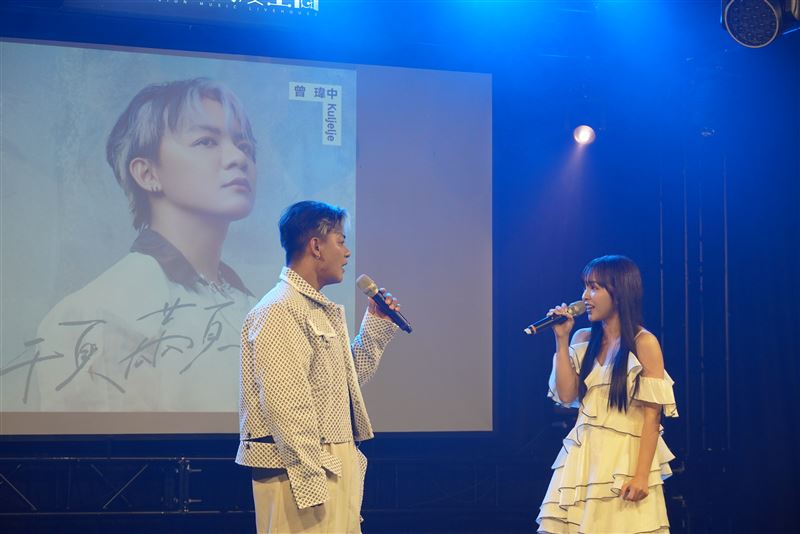 曾瑋中與徐凱希合作推出國語版〈必尋〉。(圖/時代創藝提供)