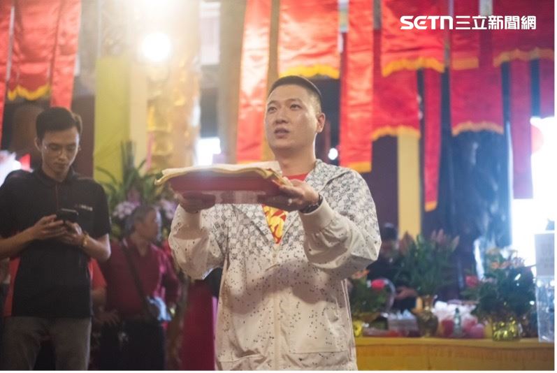 黃智鴻擔任副爐主。(圖/攝影者陳乃瑋, 桃園護國宮提供)