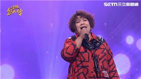 青春組衛冕者江雲梅演唱《心情》。（圖／超級紅人榜提供）