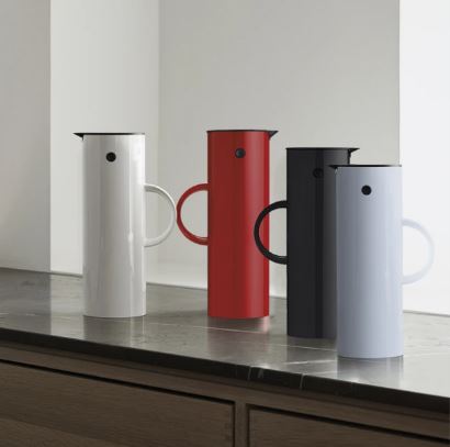 丹麥家戶喻曉國民品牌Stelton啄木鳥真空保溫壺。(圖/品牌業者提供)