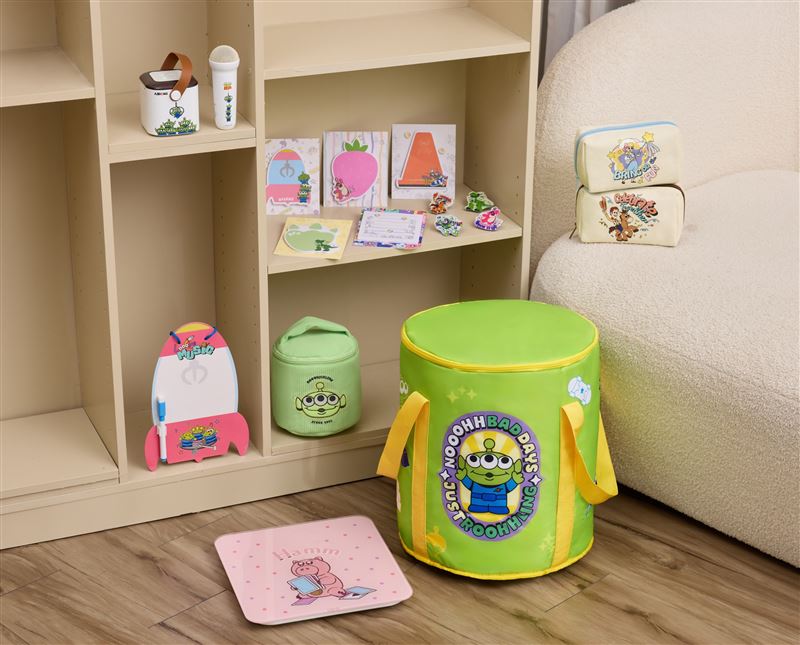 康是美實體門市玩具總動員系列,歡樂派對抽抽樂,一抽$50,抽抽有獎。(圖/品牌業者提供)