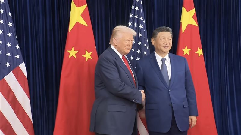 2025年川習會，英國廣播公司分析，中國同意恢復採購美國黃豆是川普一大勝利。（圖／翻攝白宮官方YT）