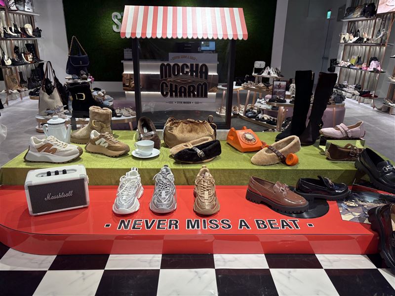 STEVE MADDEN推出全新「摩卡甜心Mocha Charm」系列。(圖/品牌業者提供)