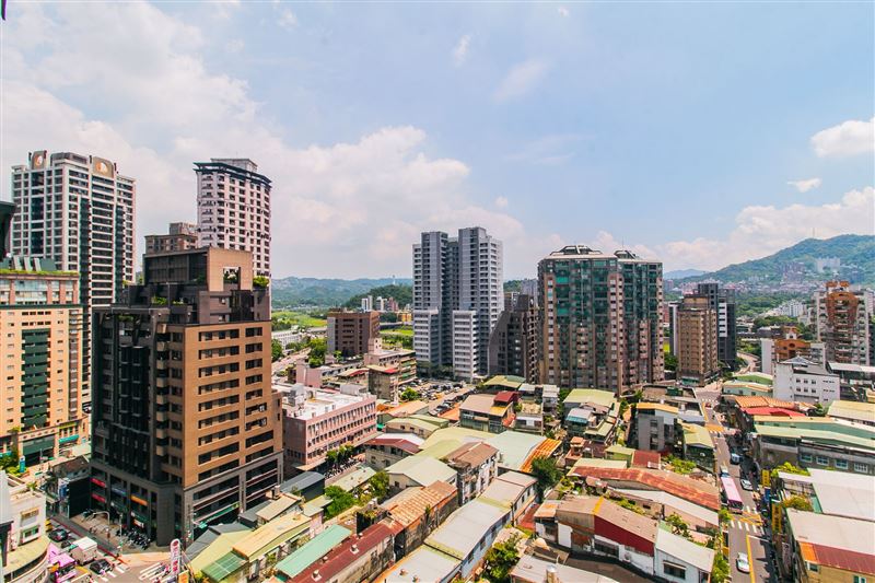 六都房市買氣萎縮最少十大行政區,高雄、台南包辦五席,新北市則僅中和、永和上榜,勉強位列第九、第十名。(圖/永慶房屋提供)