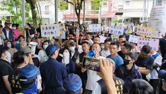 慰問金15萬僅發5萬?縣議員怒了:錢呢?