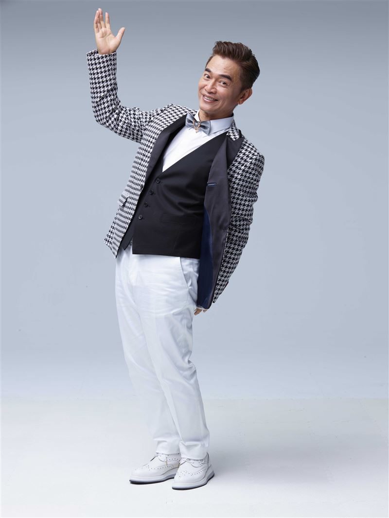 吳宗憲先前開直播。（圖／東西文娛、星樂全球）