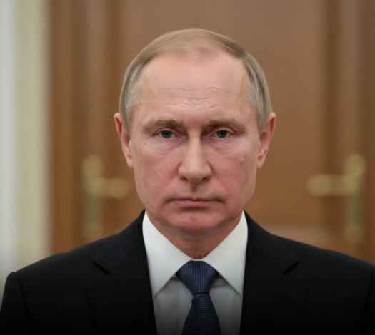 國民黨黨主席鄭麗文接受德國之聲專訪，當主持人問及俄烏戰爭時，鄭麗文堅定回覆：「普丁不是獨裁者，他是民選出來的領袖。」（圖／翻攝自X平台 @vladimirputiniu）