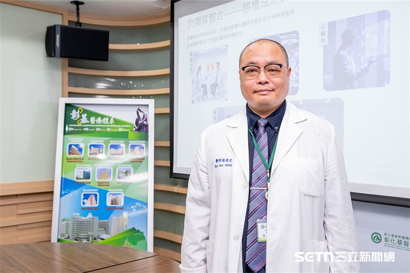 張尚文醫療長表示,器官移植展現醫學中心的專業實力與團隊合作成果,彰基將持續精進手術技術與醫療品質,提供病患更安全、精準的治療選擇。他同時強調,器官捐贈是一份無私而珍貴的禮物,感謝每一位捐贈者與家屬的愛心,讓更多患者重獲新生、家庭重拾希望。(圖/彰基授權提供)