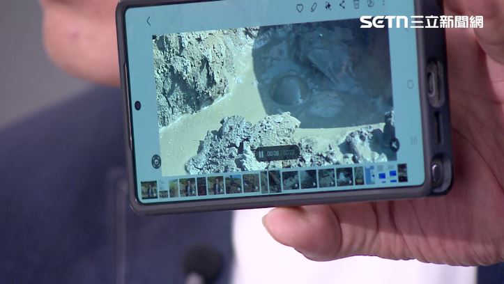 江和樹曝光用手機錄下的噴泉畫面。(圖/前進新台灣)