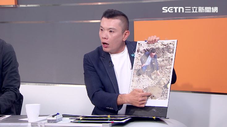 江和樹出示實際勘查的畫面,打臉台中市府的下雨說。(圖/前進新台灣)