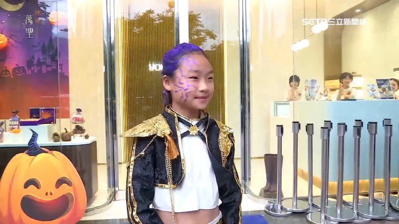 搖身一變電影K-POP獵魔女團角色