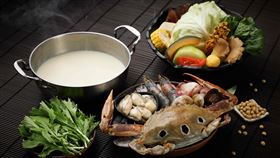 和十Shabu限時11天「蟹意滿滿・1111豆乳鍋饗宴」。（圖／品牌業者提供）