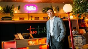 為了吸引優秀的工作夥伴，Two Tails Hotel（樂樂旅）董事長馮傑端出「錄取就免費入住一年飯店」。（圖／鏡週刊）