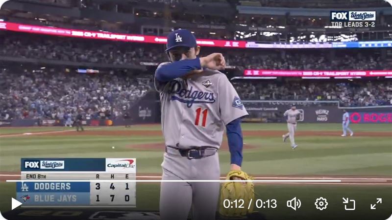 世界大賽第6戰，佐佐木朗希8局下登板。（圖／翻攝自MLB推特）